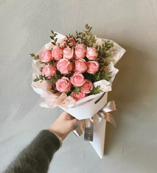 最打动人心爱情短语（爱情短语真心感人话经典）-流云流梦