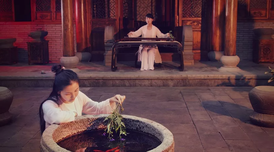 想念一个人的诗句经典古诗（表达相思之意的20首古诗）-流云流梦